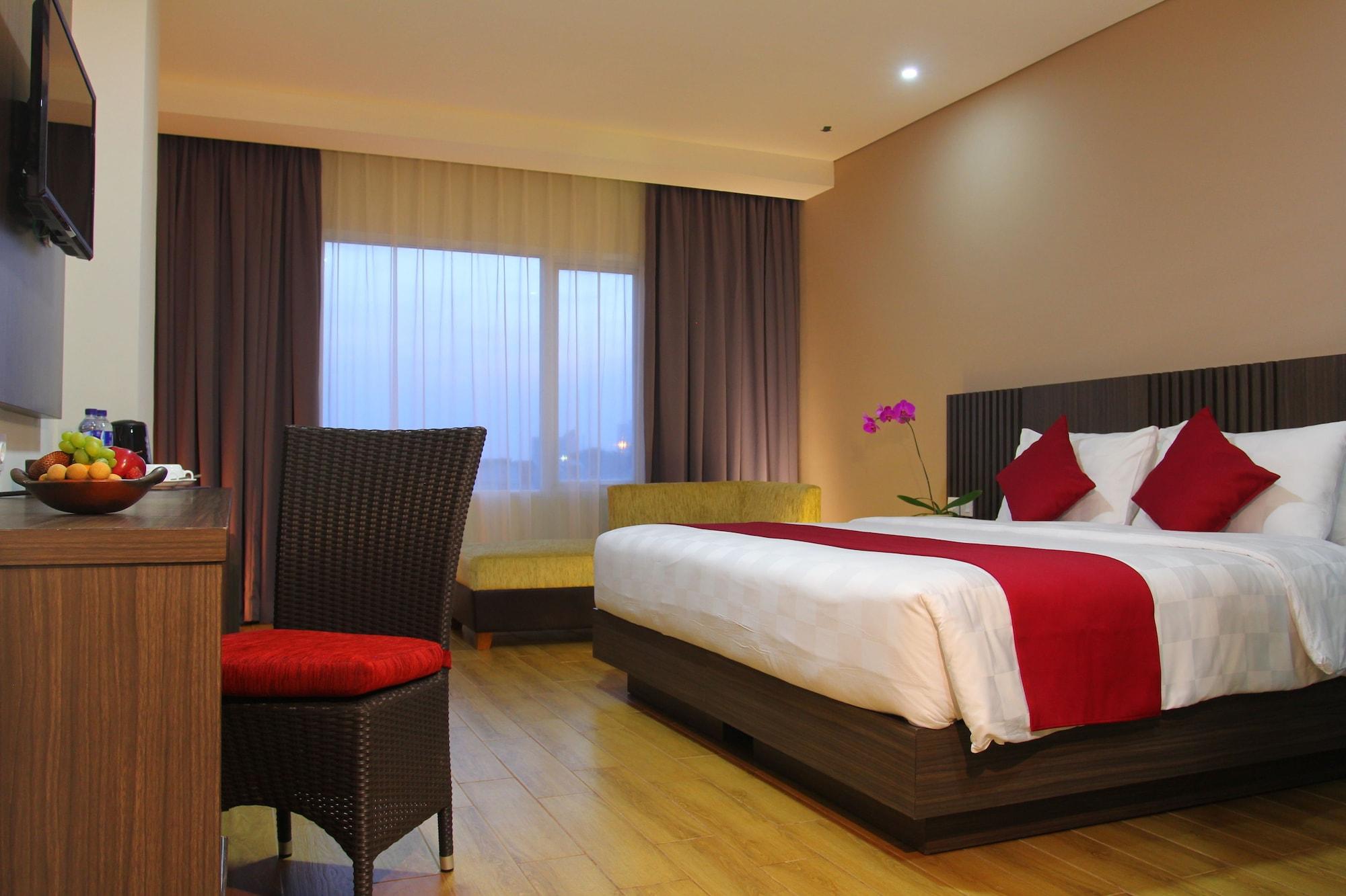 Merapi Merbabu Hotels Bekasi Exterior foto