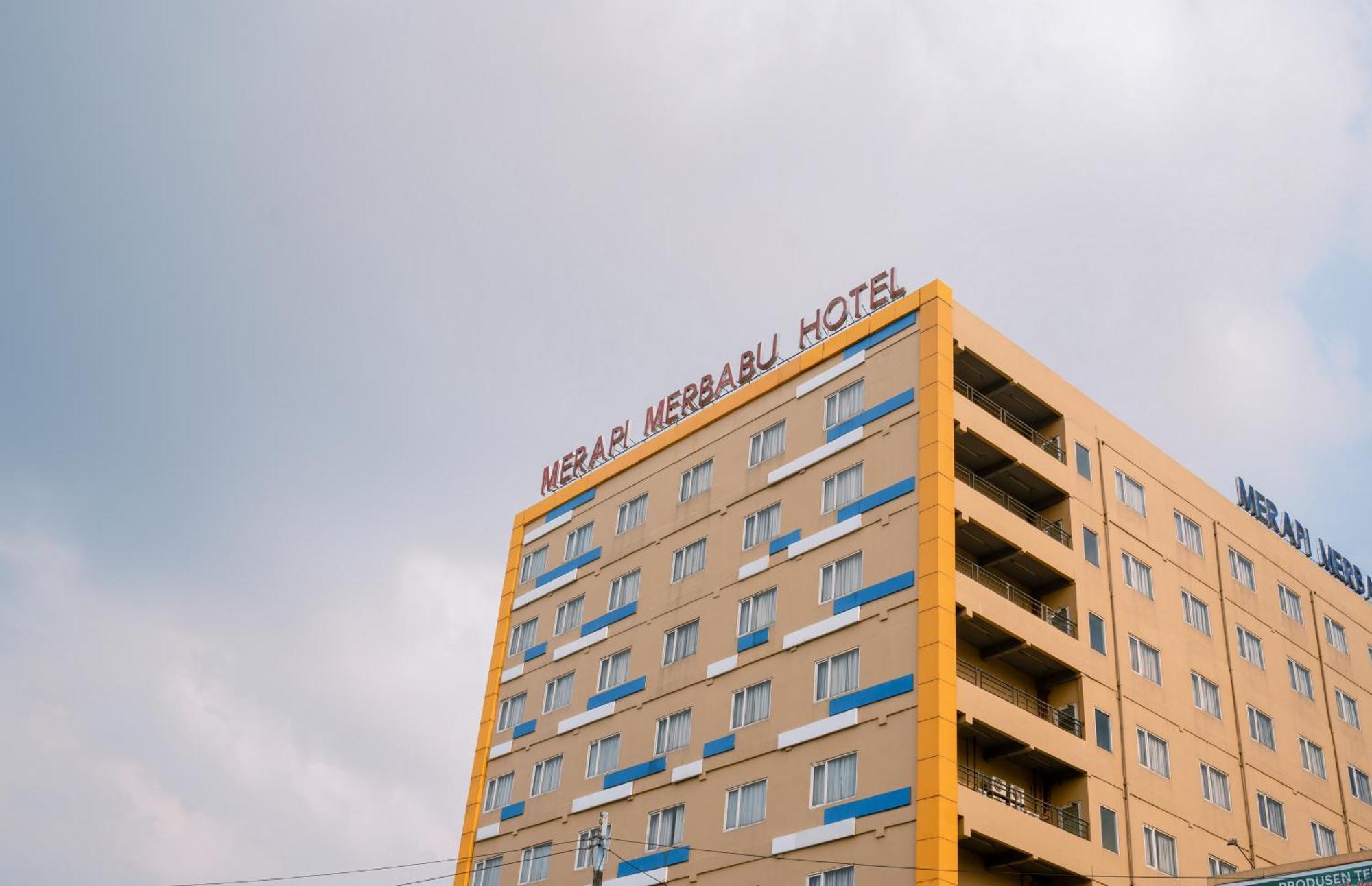Merapi Merbabu Hotels Bekasi Exterior foto