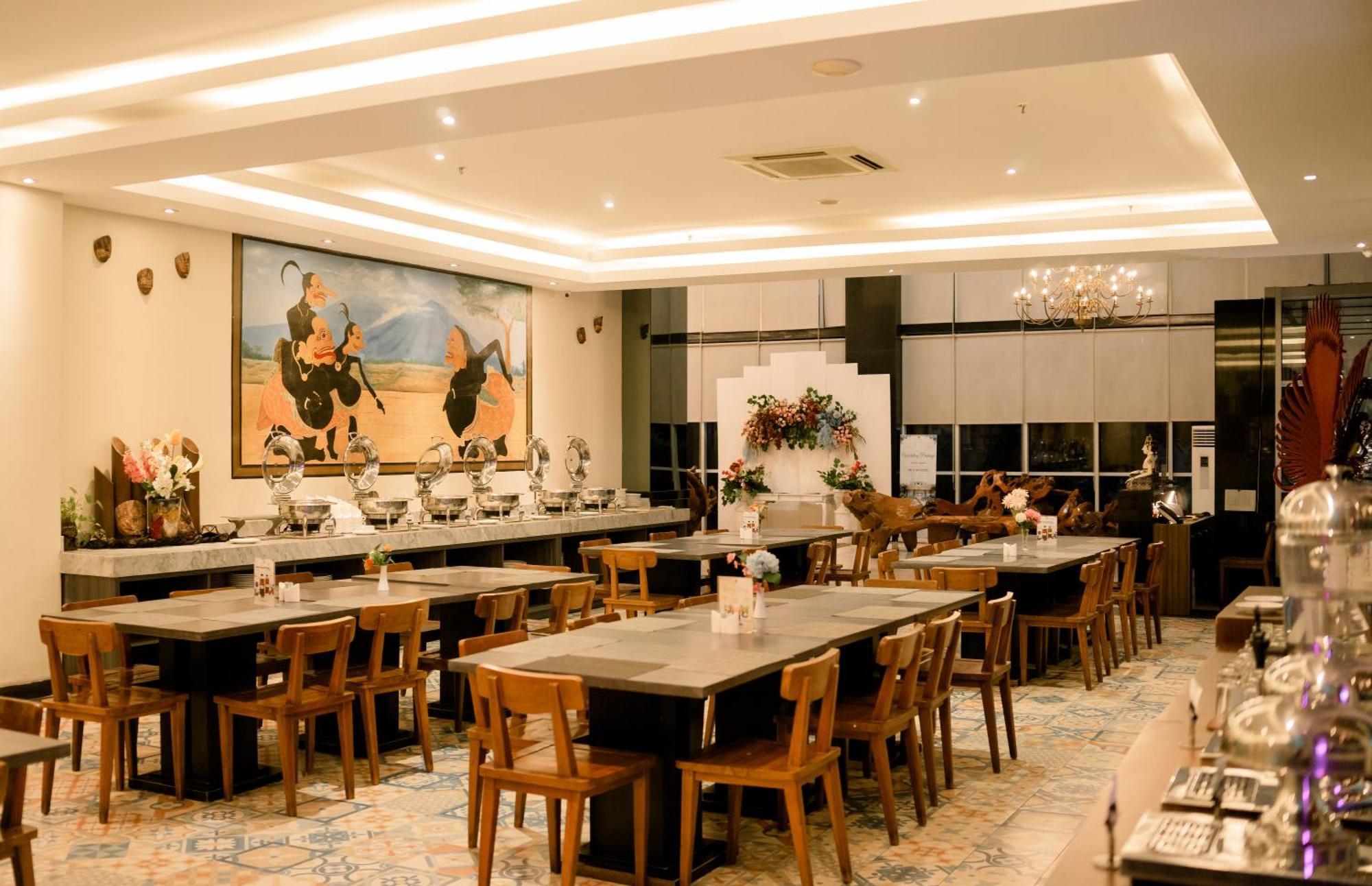 Merapi Merbabu Hotels Bekasi Exterior foto