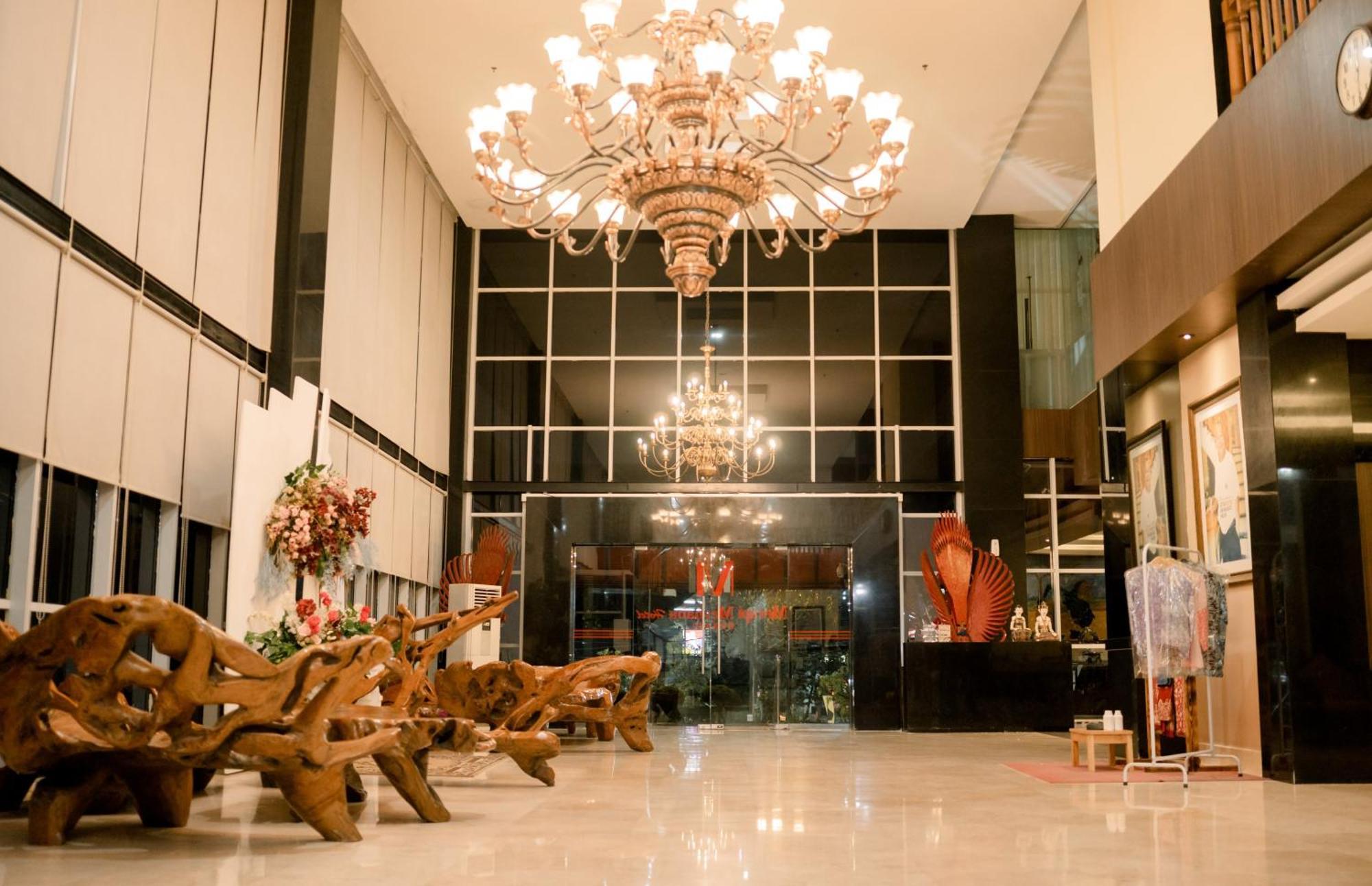 Merapi Merbabu Hotels Bekasi Exterior foto