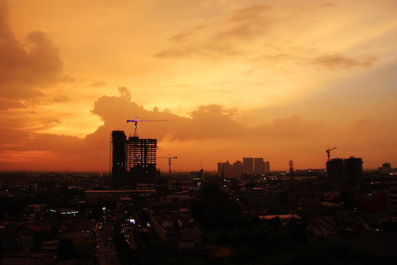 Merapi Merbabu Hotels Bekasi Exterior foto